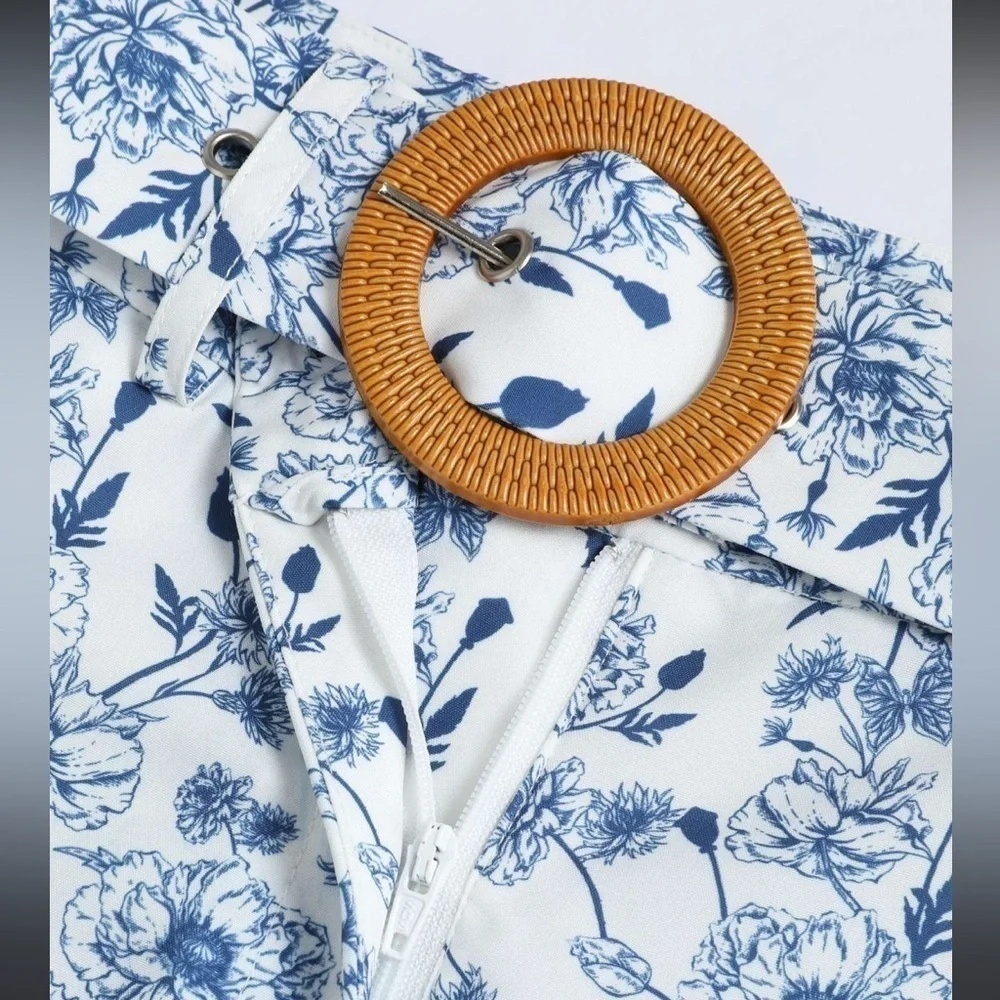 Cider | NWT Blue White All Over Floral Print Mini Shorts With Belt S